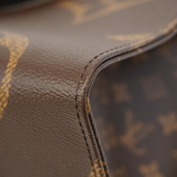 Louis Vuitton Monogram Giant On The Go GM Shoulder Bag - Picture 6 of 9